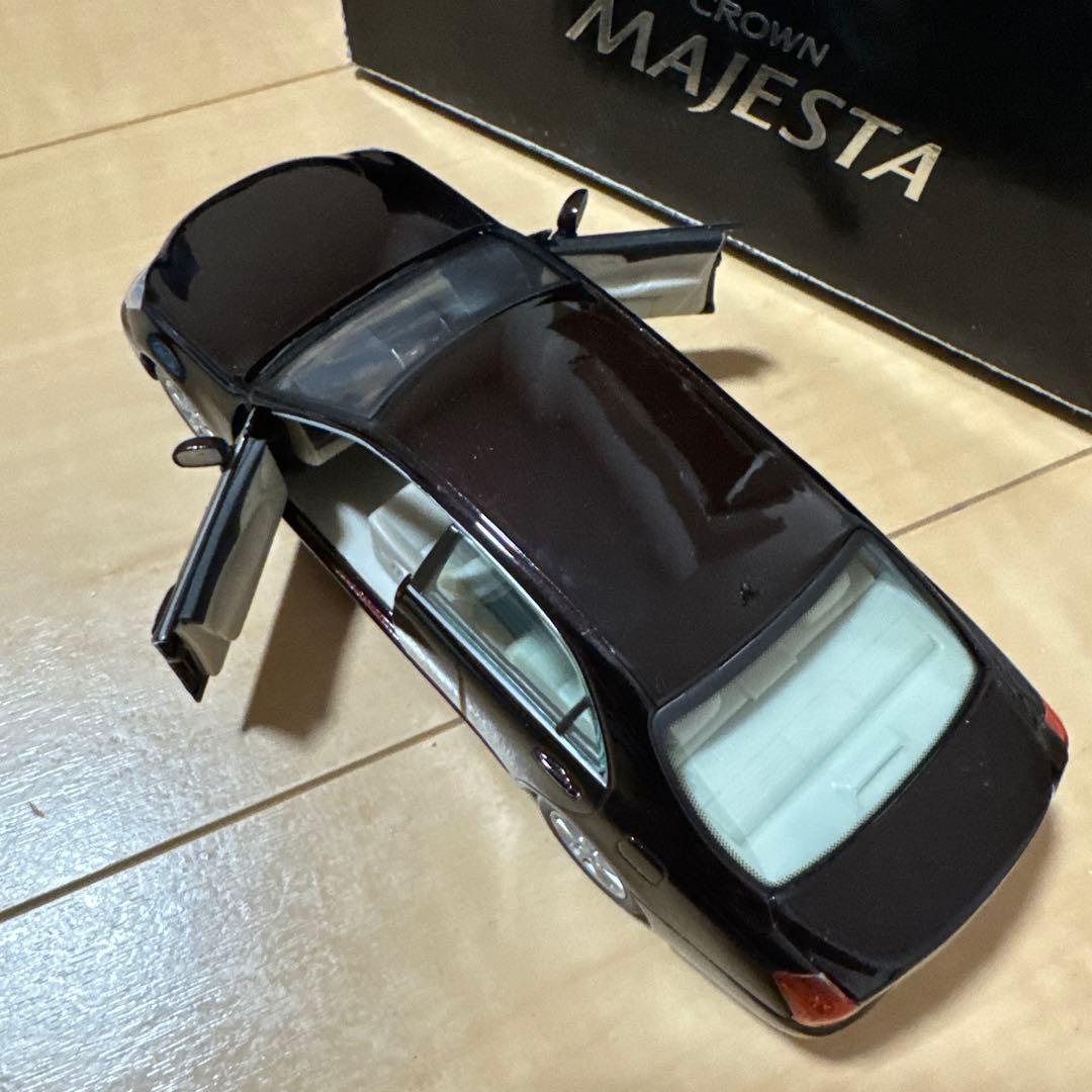 トヨタ クラウン　マジェスタ 200 ミニカー レア　ディーラー　カラー