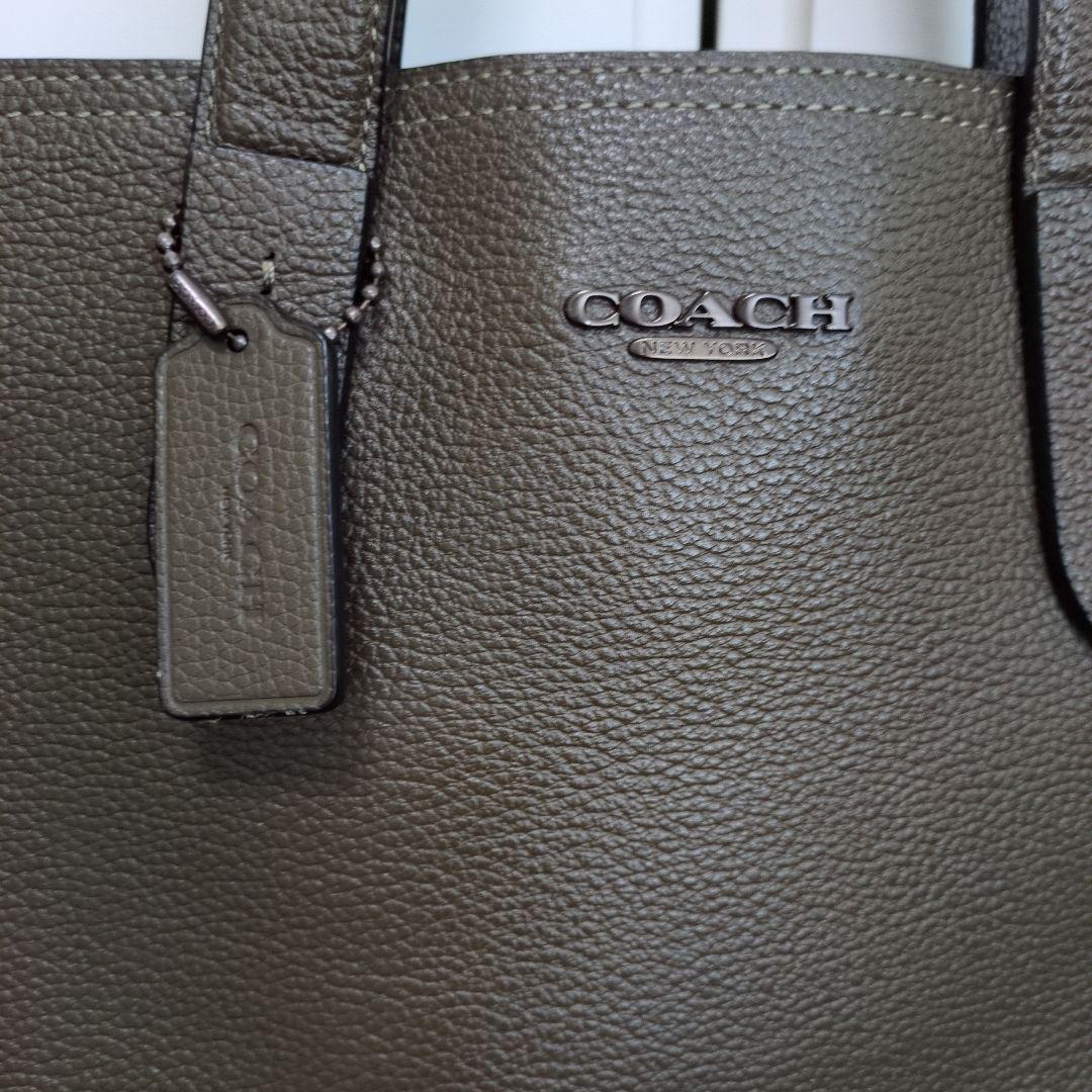 COACH カーキ レザートートバッグ
