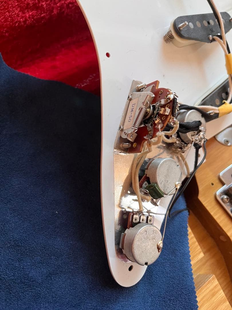 FERNANDES revival ストラト　RST やや難あり