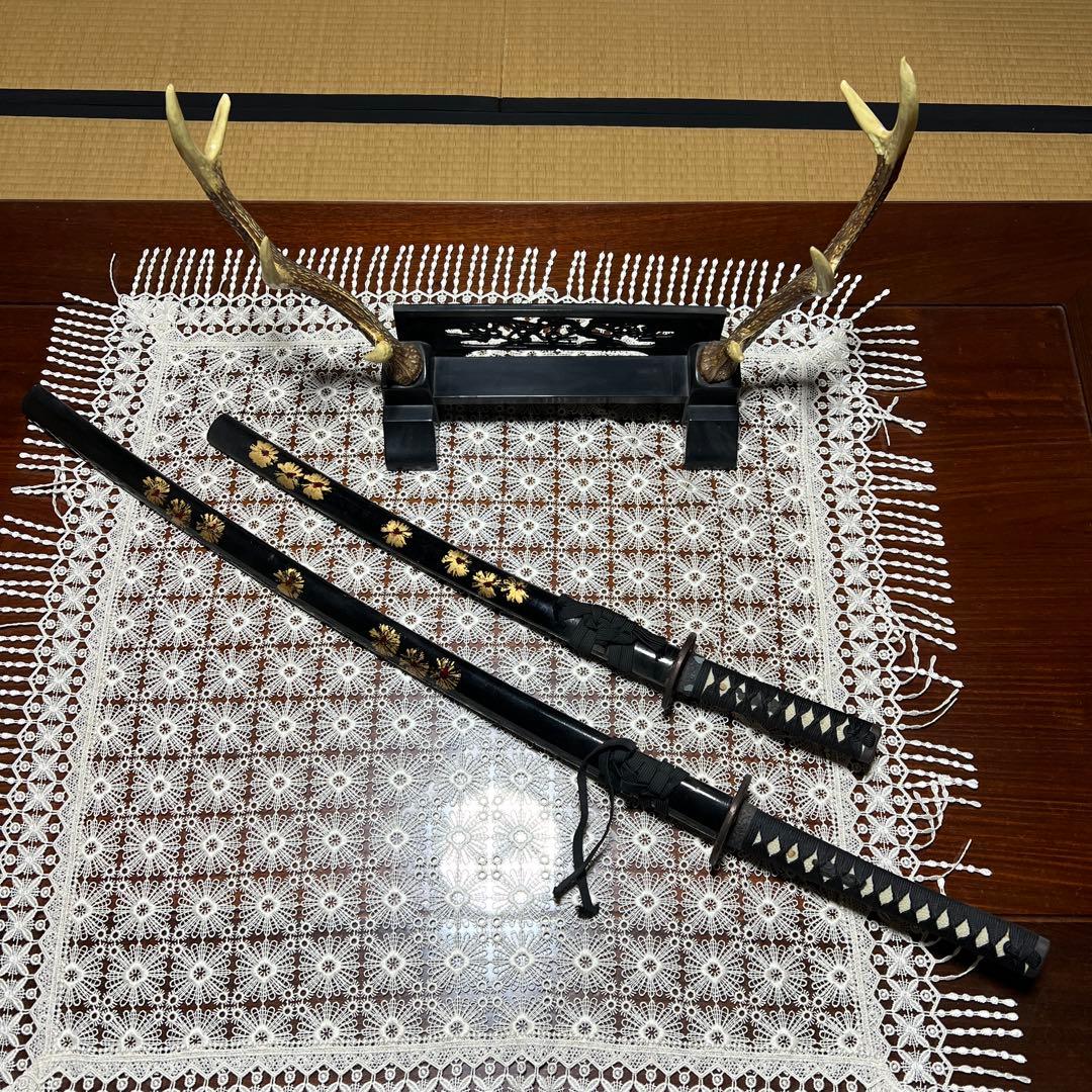 装飾刀　日本刀　武具　2本　飾り台付き　骨董品