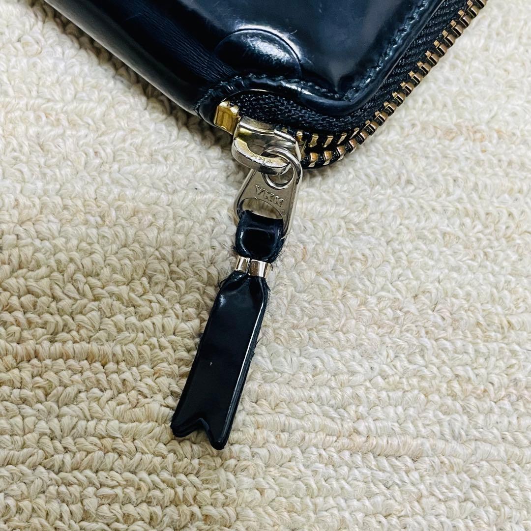 コムデギャルソン 二つ折り財布 ラウンドファスナー ドット ブラック