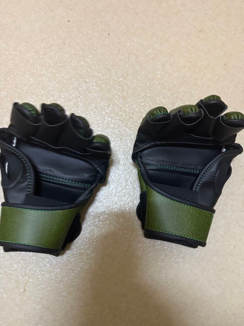 RIZINオープンフィンガーグローブ　Lサイズ