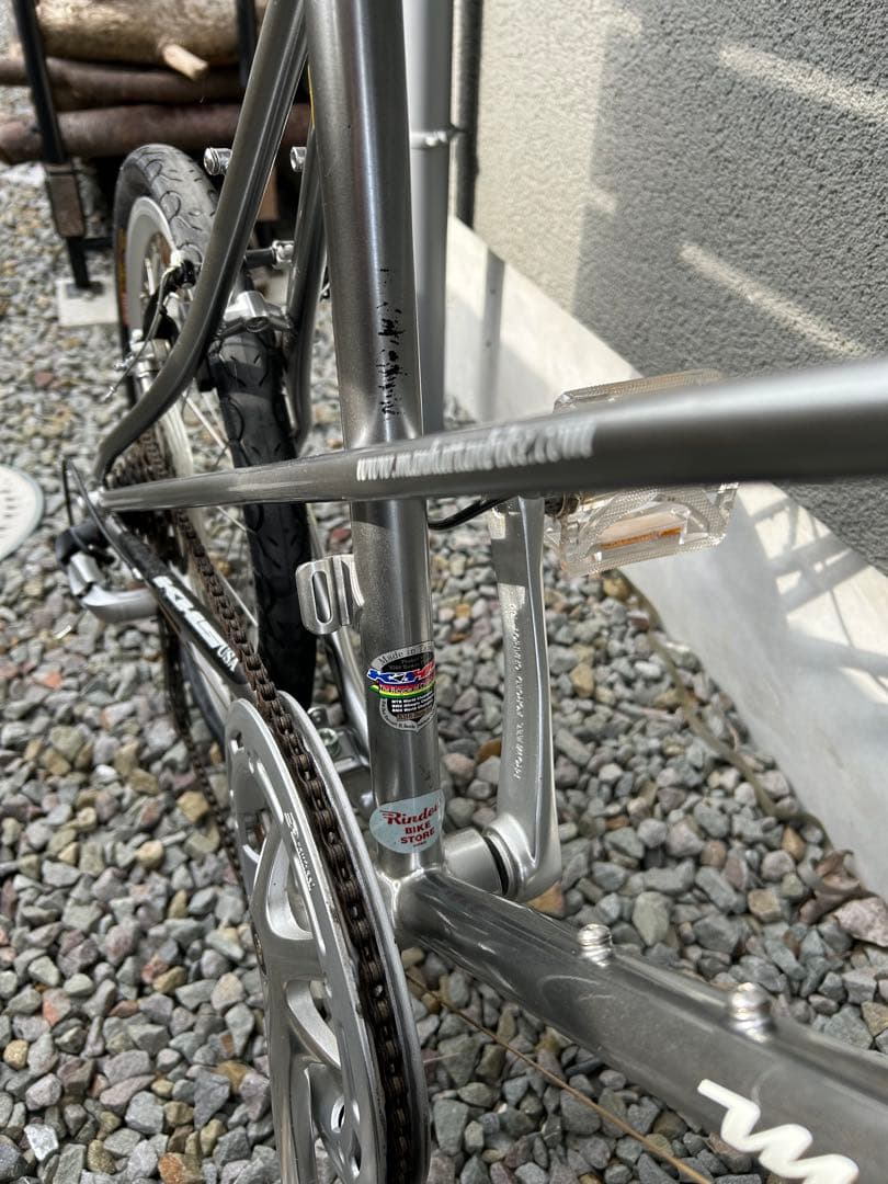 マンハッタンバイク ミニベロ 前カゴ付き　シルバー