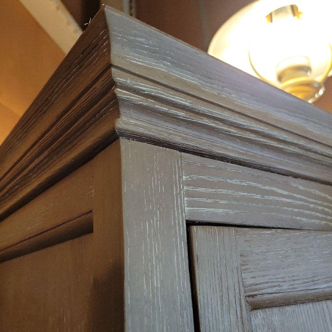 引き取り限定大型家具　アンティーク風木製ワードローブナチュラルウッド