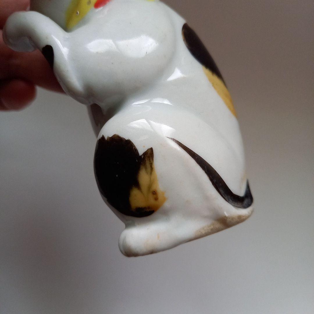 招き猫　磁器人形　猫の置物