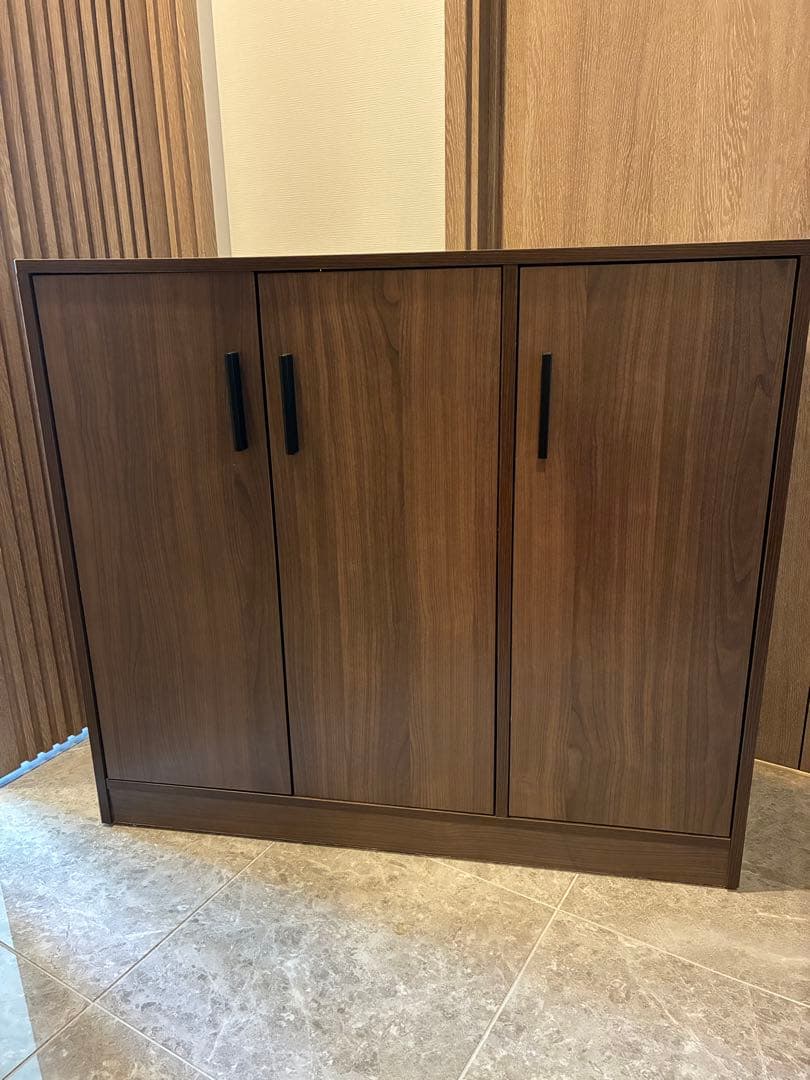 ダークブラウン 3扉収納キャビネット
