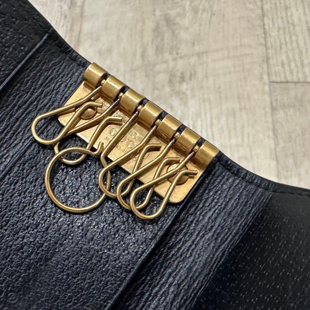 GUCCI アニマリエ 6連キーケース メタルビー レザー ブラック