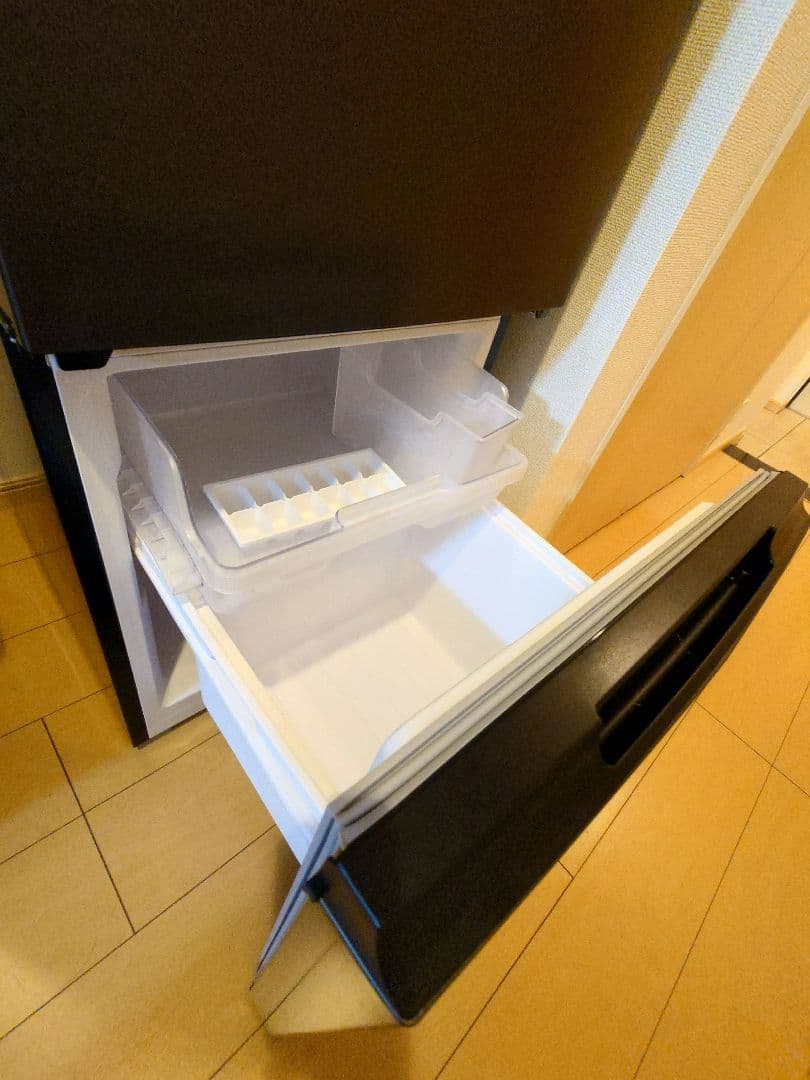 シャープ(SHARP) 冷蔵庫 SJ-D15J-H【美品】