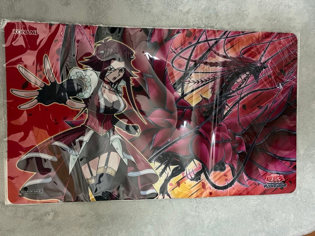 キ*ュ様 遊戯王 十六夜アキ ブラックローズドラゴン プレイマット