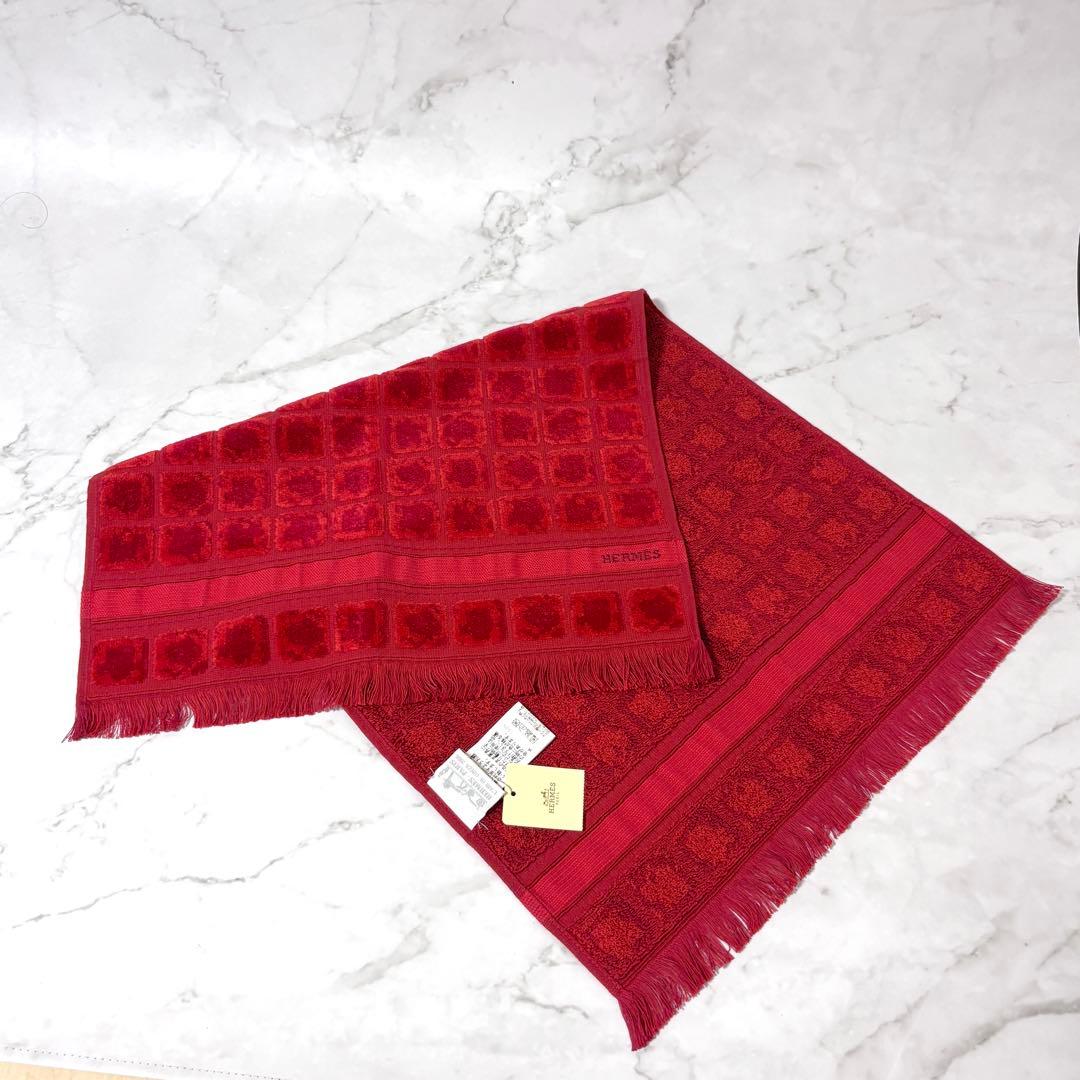 【新品タグ付き箱付き】エルメス フェイスタオル レッド 未使用品