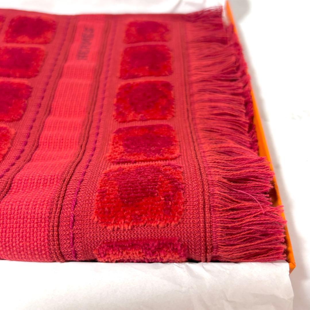 【新品タグ付き箱付き】エルメス フェイスタオル レッド 未使用品