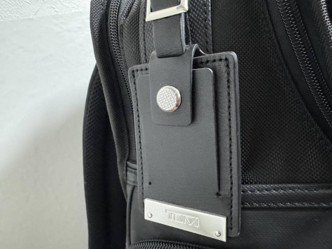 新品同様 TUMI ALPHA3 ビジネス・クラス・ブリーフパック 国内正規品