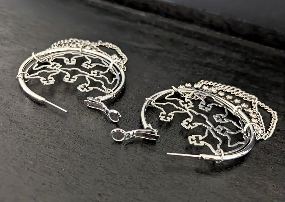 vivienne westwood 透かし彫り ORB クリスタル フープピアス