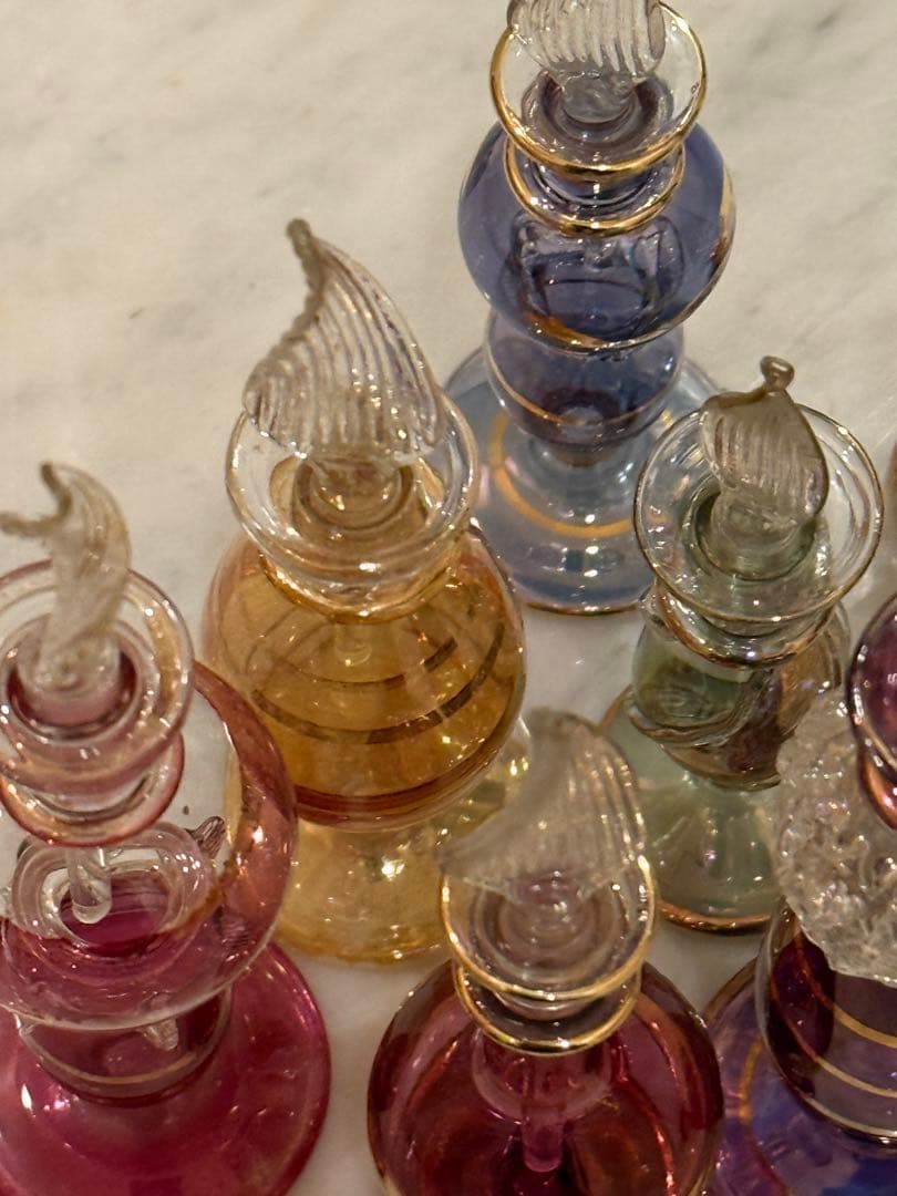 エジプト　香水瓶　強化ガラス製の高級品　9本セットプラスおまけ