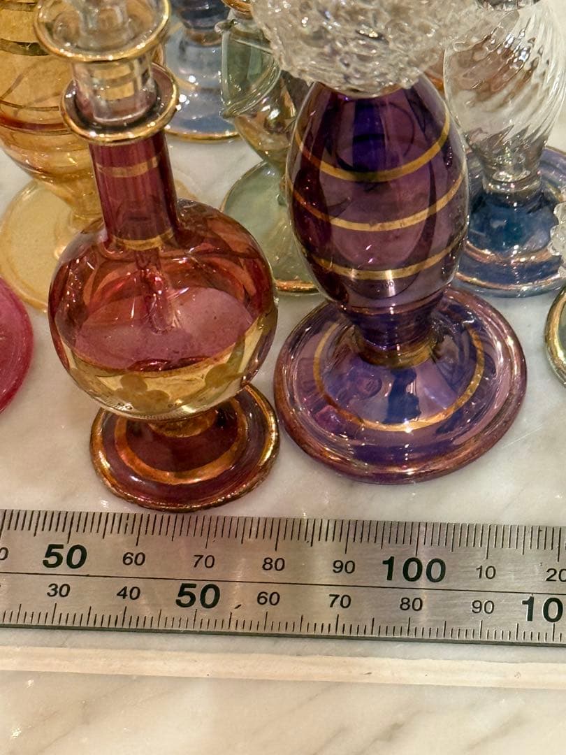 エジプト　香水瓶　強化ガラス製の高級品　9本セットプラスおまけ