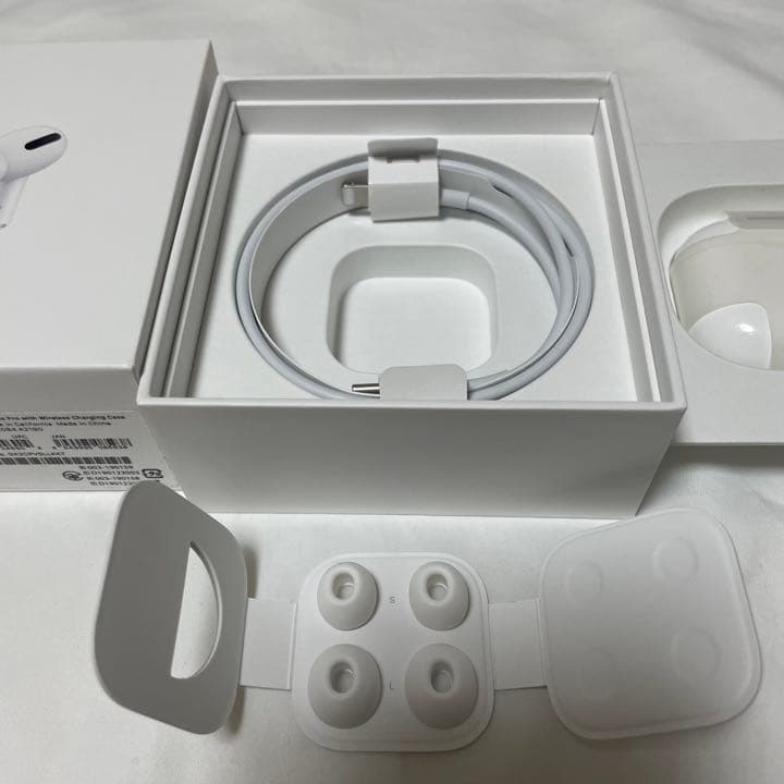 AirPodsPro  APPLE MWP22J/A  【充電ケース】