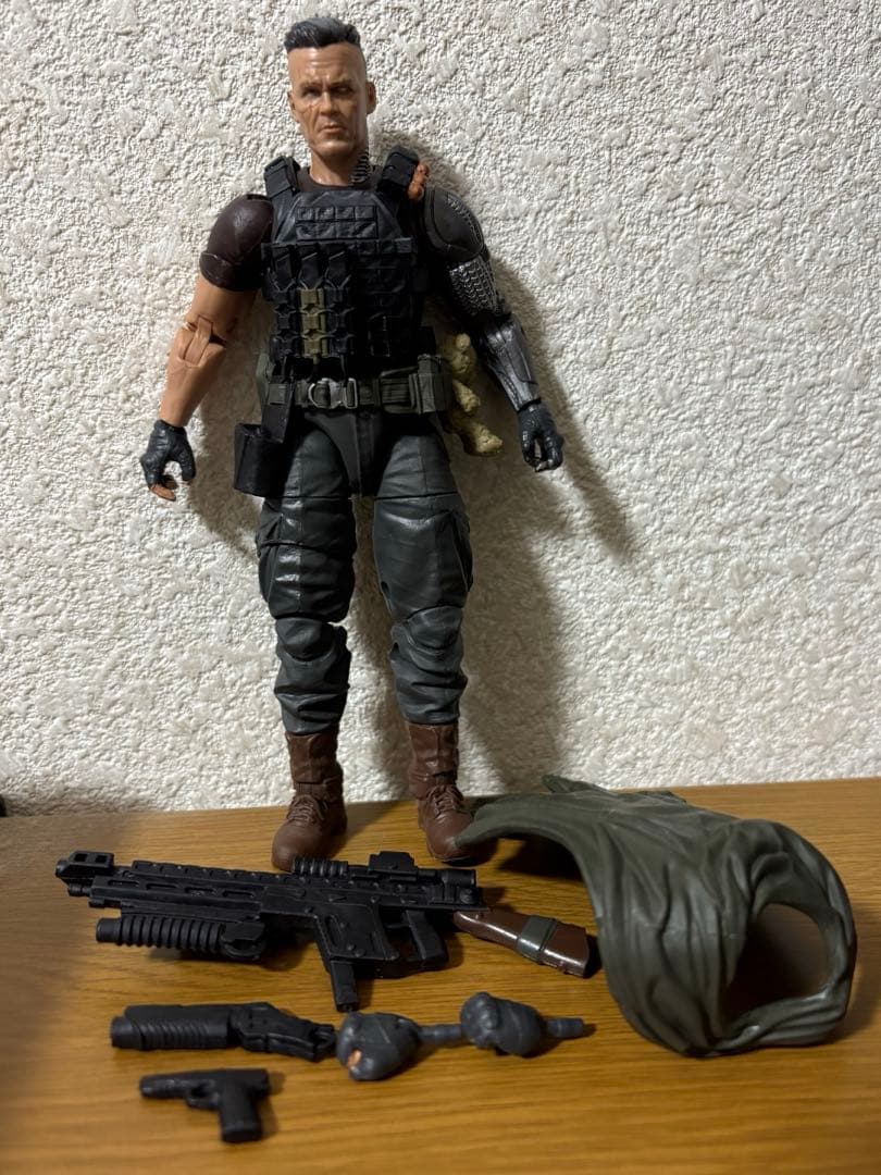 マーベルレジェンド ケーブル デッドプール フィギュア