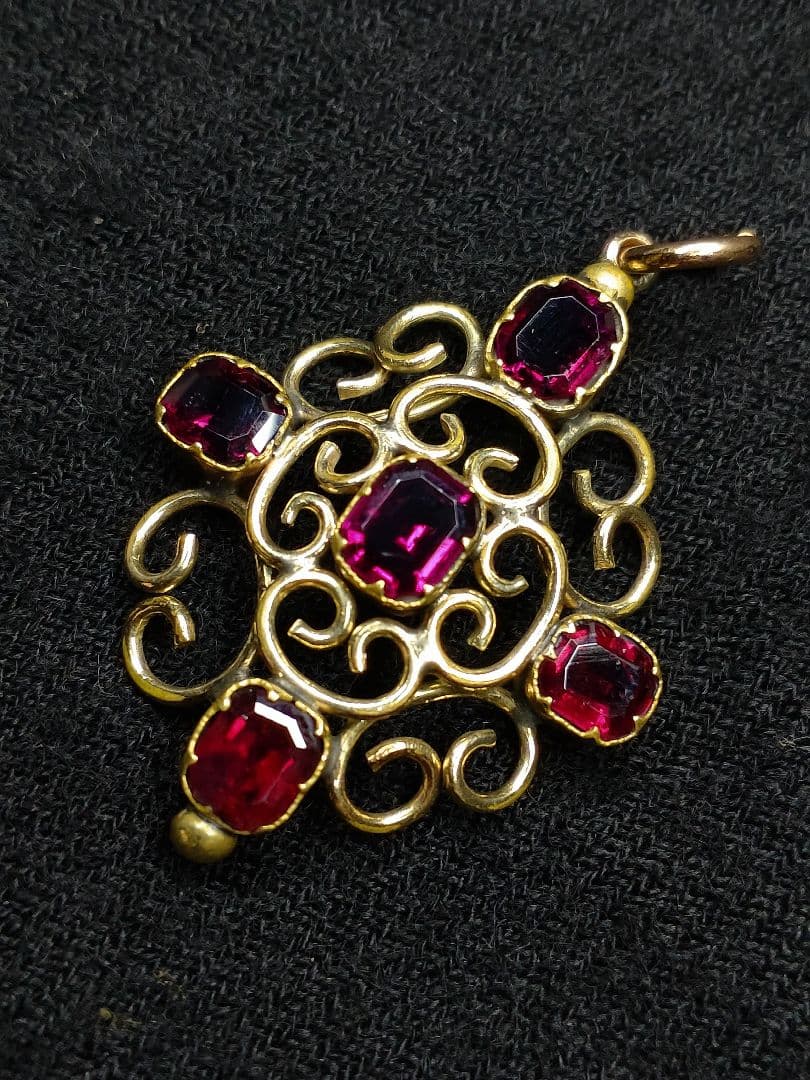 JA009 ペンダント with ガーネット 【アンティーク】