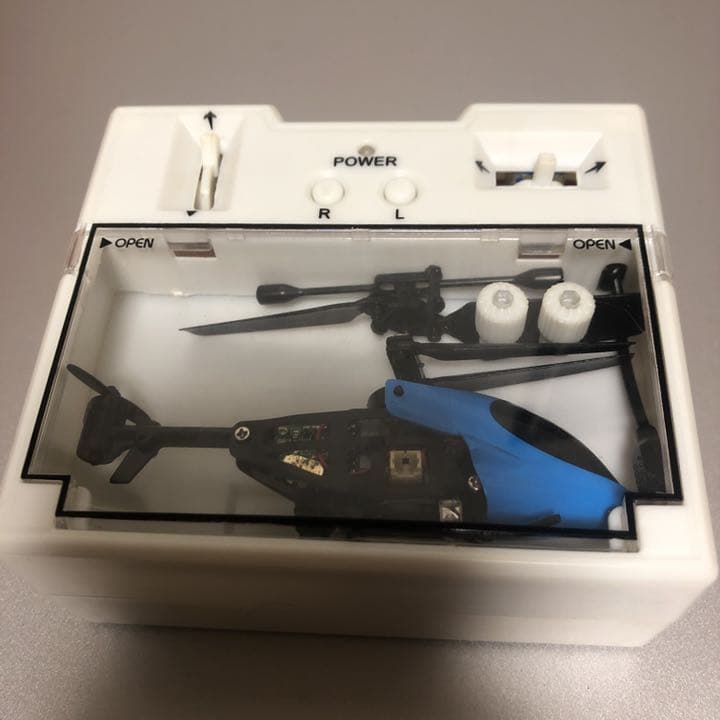 ヘリコプター　　ラジコン