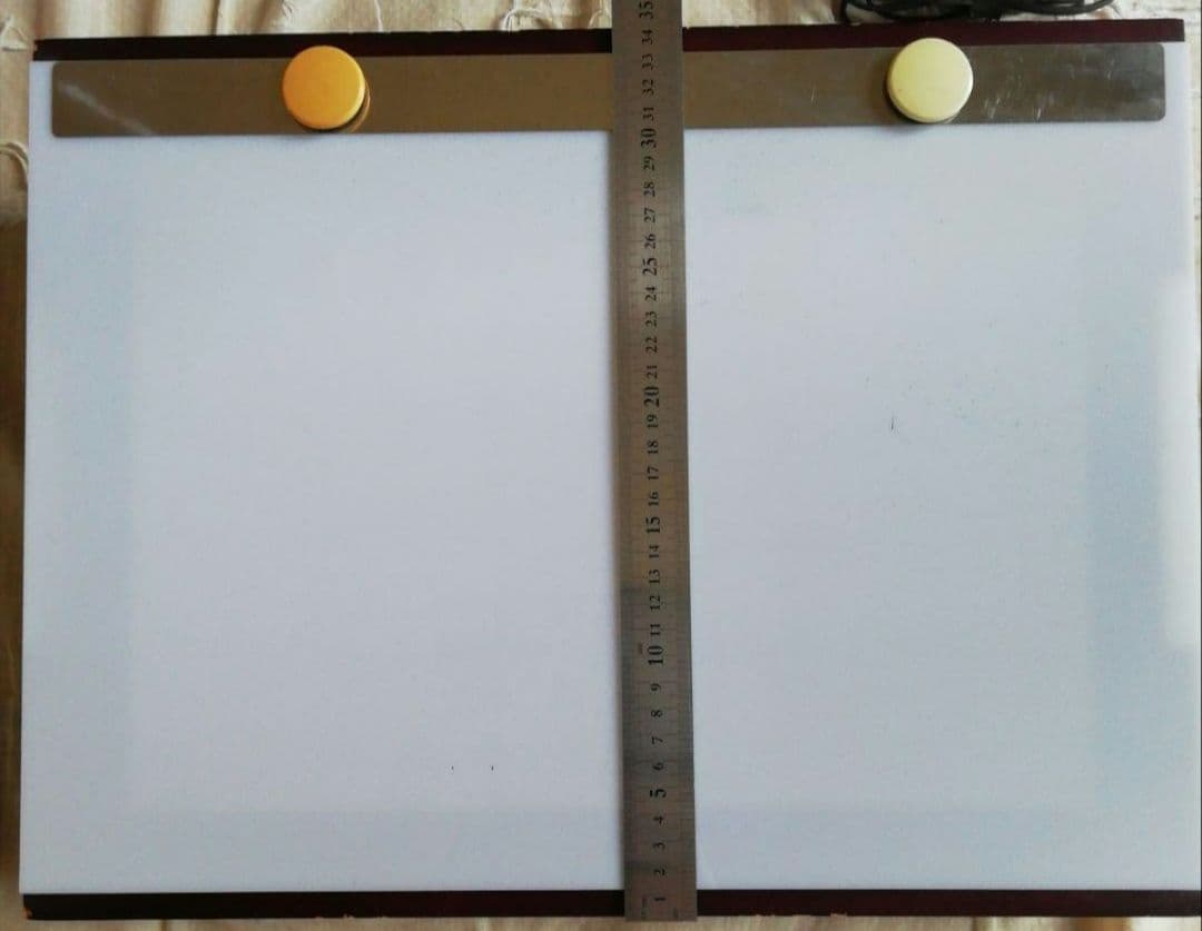 トレース台　縦約34.5cm　横約44.5cm　高さ約10cm