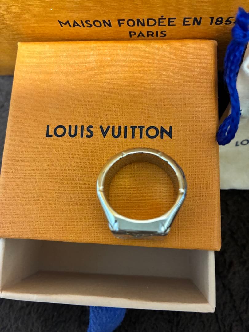 LOUIS VUITTON シルバーリング 箱・ポーチ付き