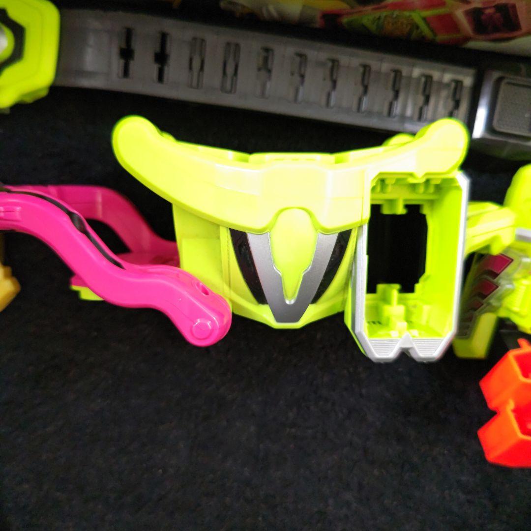 仮面ライダーエグゼイド　 変身ベルト　 DXゲーマドライバー　バンダイ