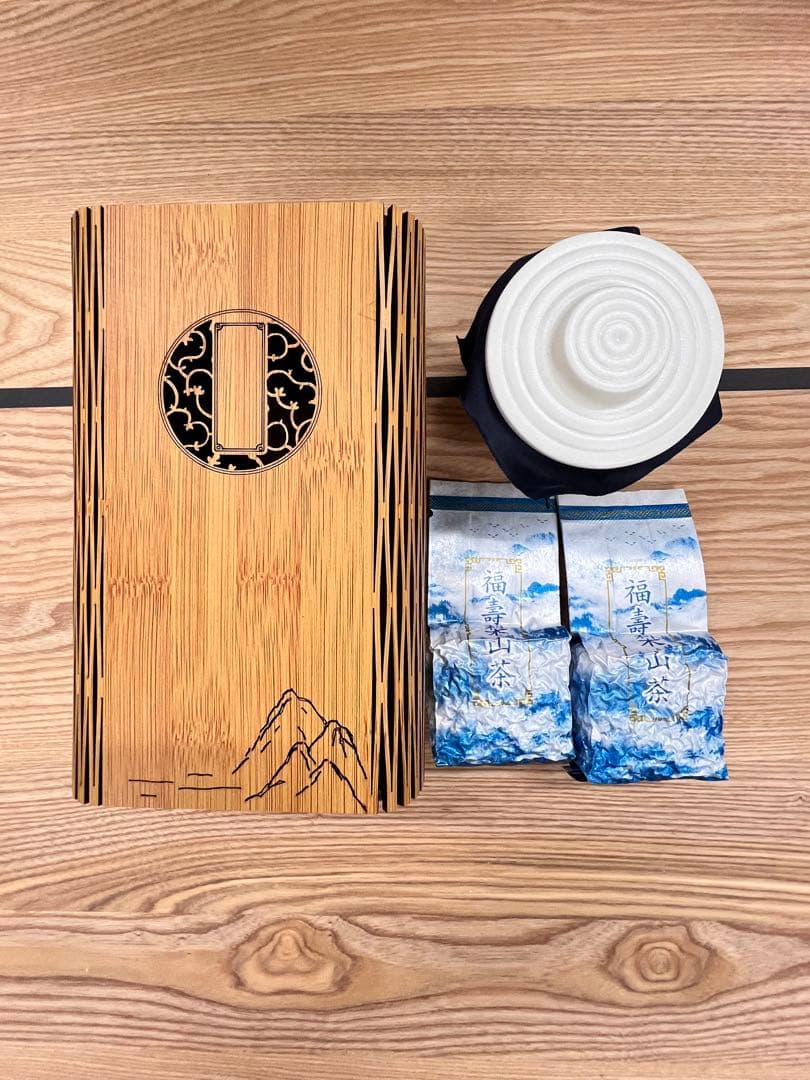 台湾茶 プレミアム福寿梨山高山烏龍茶75gx2 茶具木箱付き