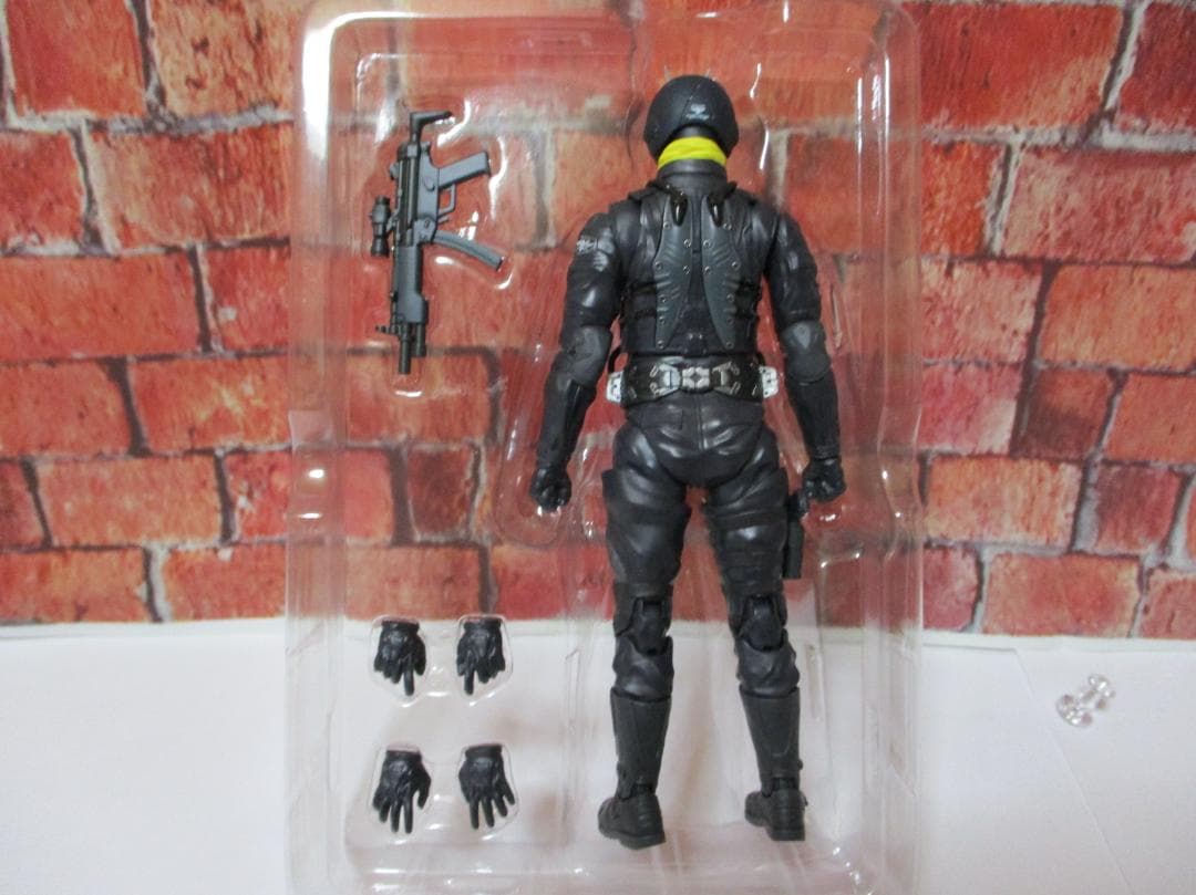 フィギュアーツ　シン仮面ライダー　大量発生型相変異バッタオーグ