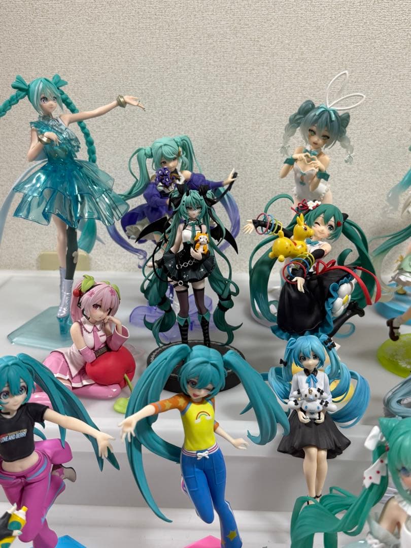 初音ミク フィギュア まとめ売り 17体