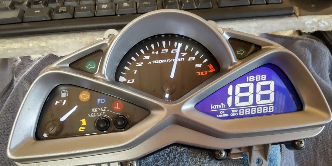 SG52J マジェスティS　スピードメーター　動作品