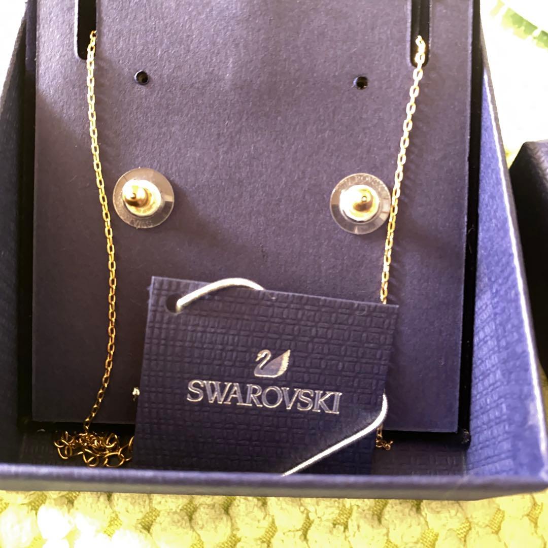 Swarovski ネックレスとピアスセット