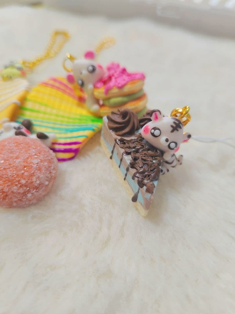 いちごページ　フェイクスイーツ　樹脂粘土　ミニチュアフード　食品サンプル