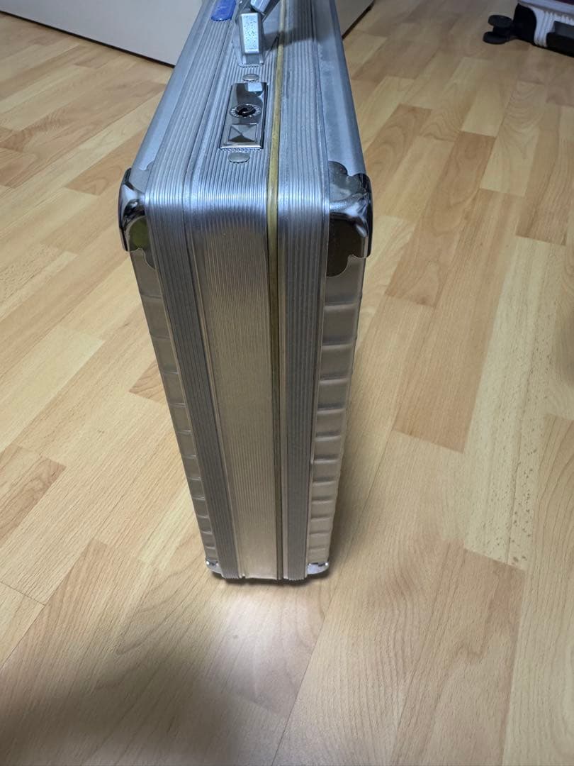 リモワ　アタッシュケース