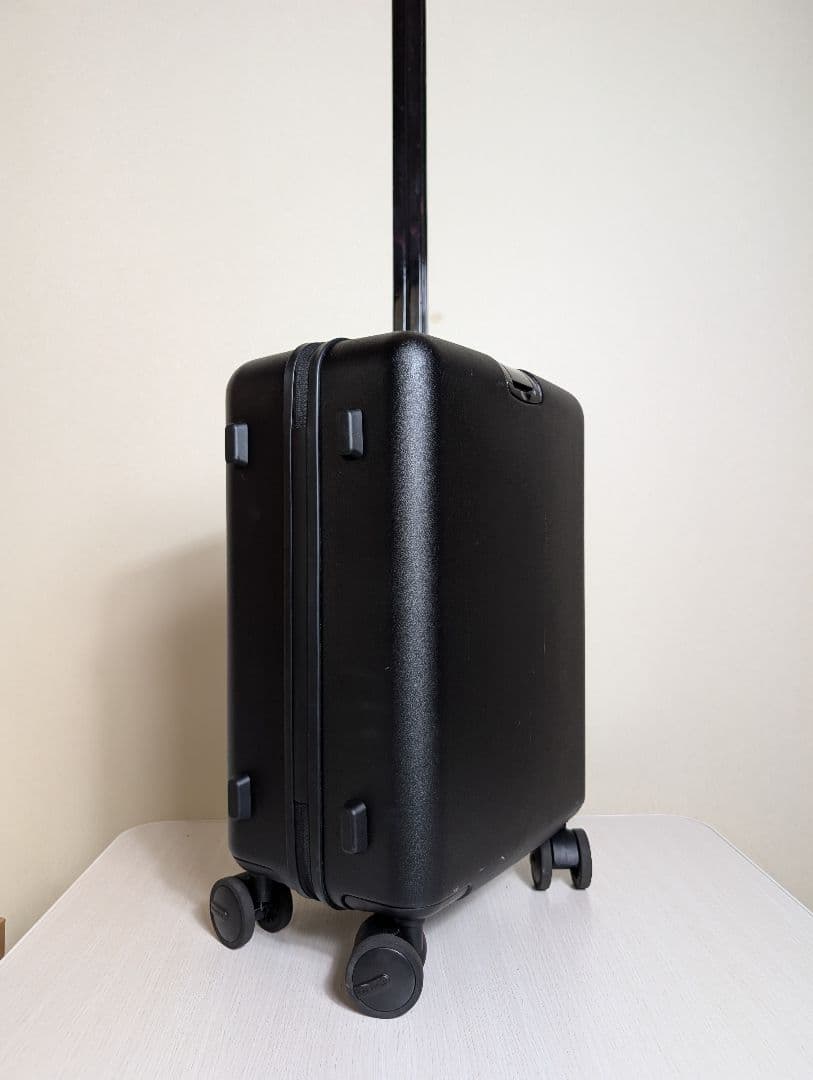 【機内持ち込み】aucentic スーツケース