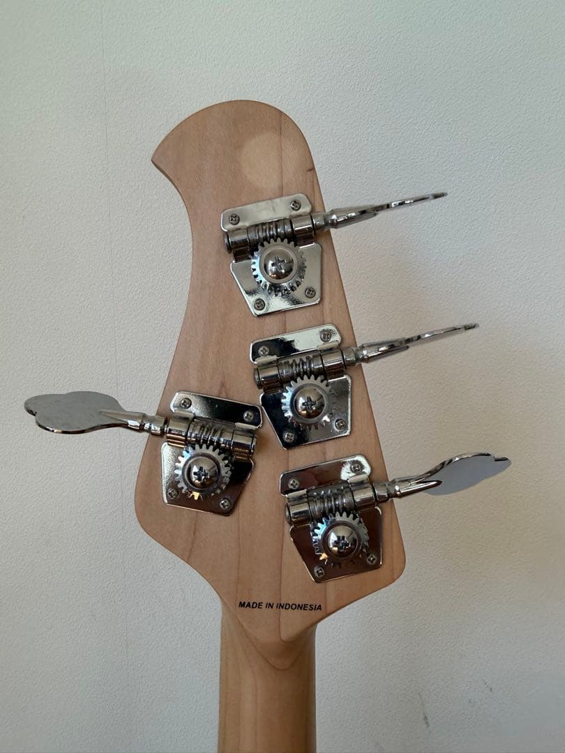 マ*シ様 【美品】Sterling by Music Man SUB Serie