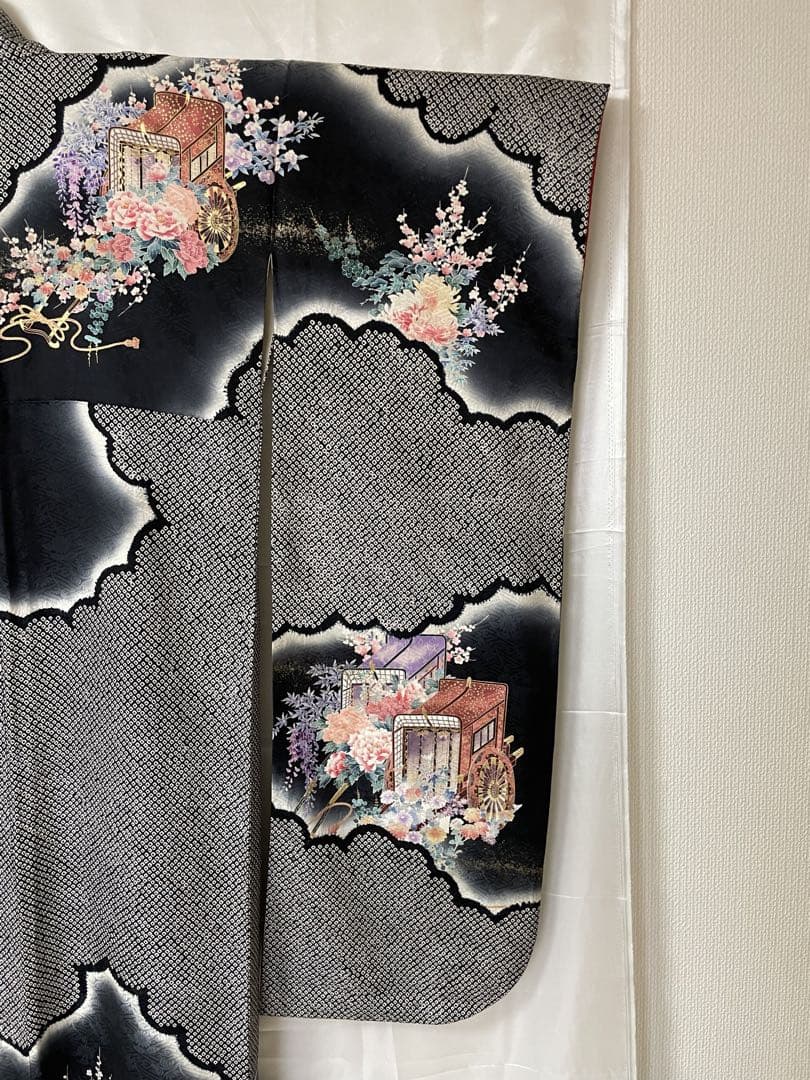 し*ん様 最終値下げ‼️早い者勝ち‼️【美品】振袖 正絹 絞り 花柄　御所車　成