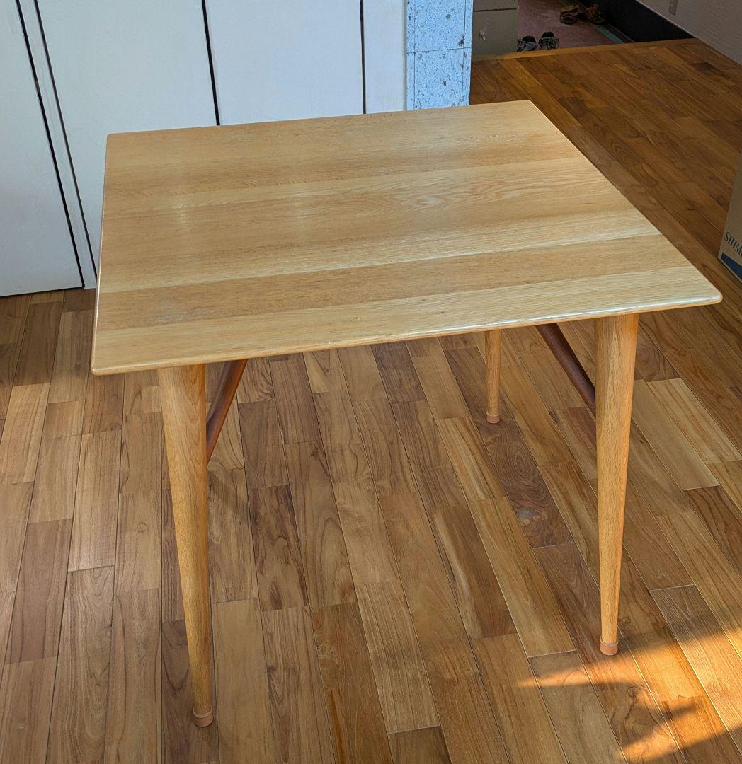 （3月29日まで出品）日進木工　テーブル