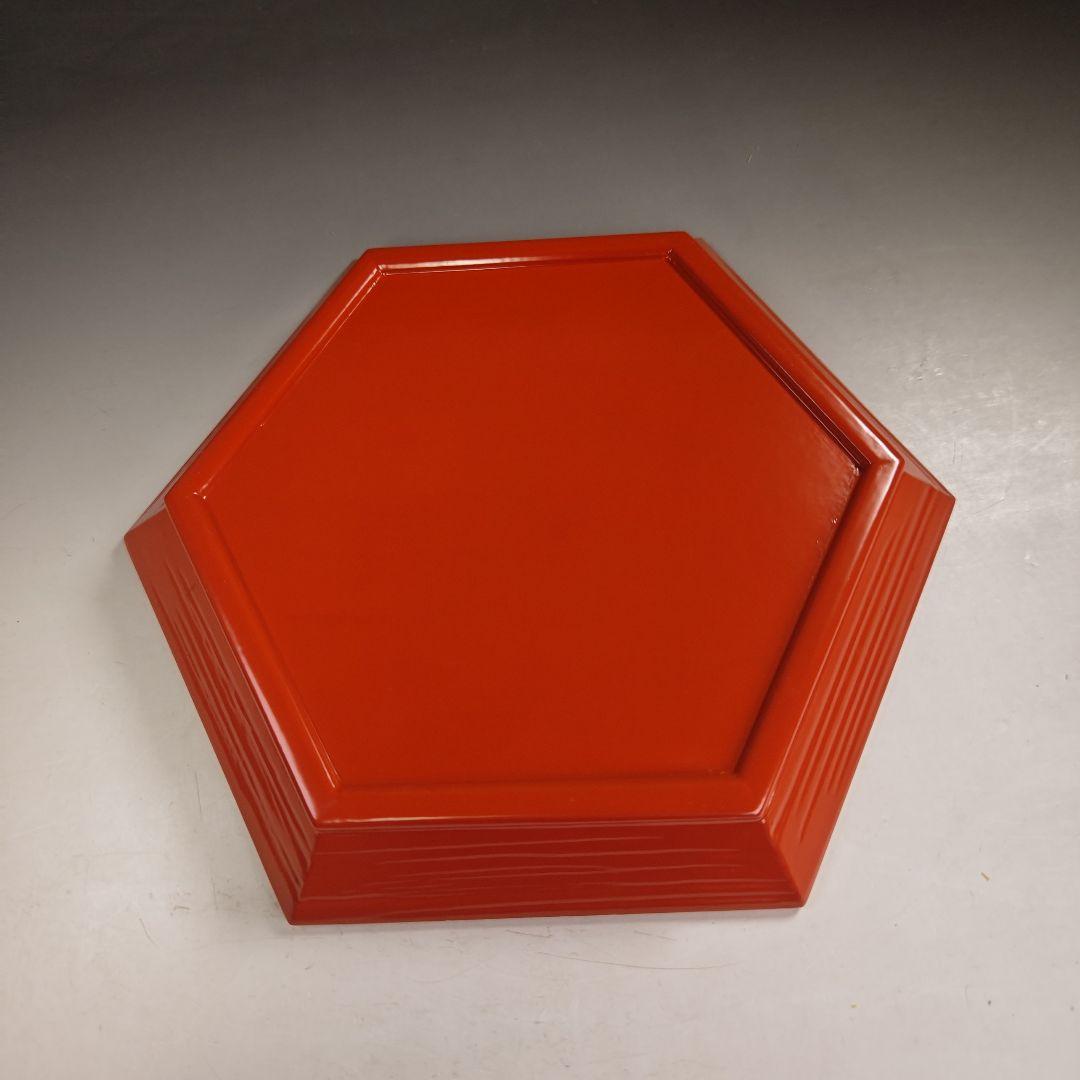 ウ298 六角盆『塗師　川瀬表完作』『一閑朱塗　六角盆　共箱』茶道具　漆塗