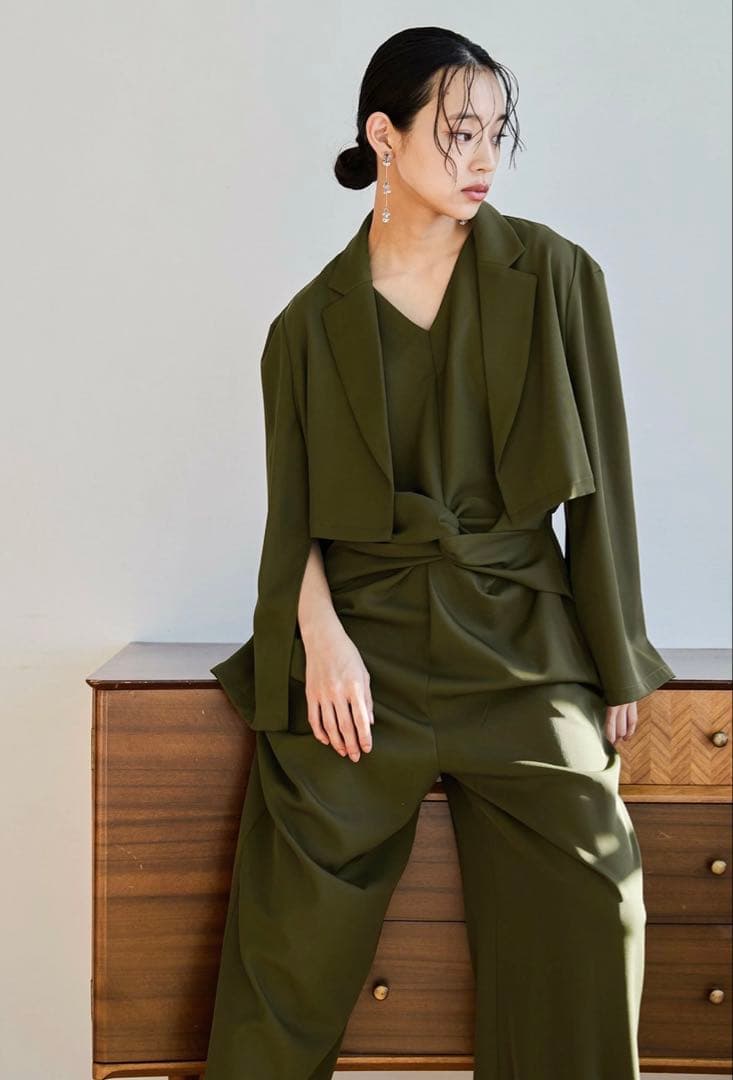 【niana】プラクティカルショートジャケットセットアップ 2点　パンツドレス