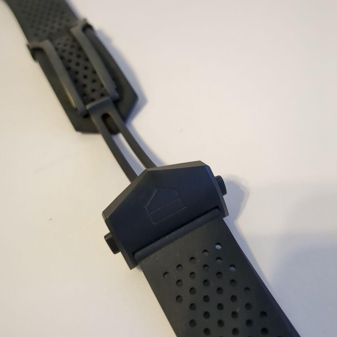 新品未　タグホイヤー コネクテッド キャリバーE4 45mm バックル付きベルト