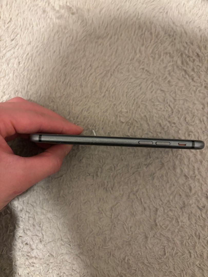 Apple iPhone 8ブラック 本体　ジャンク