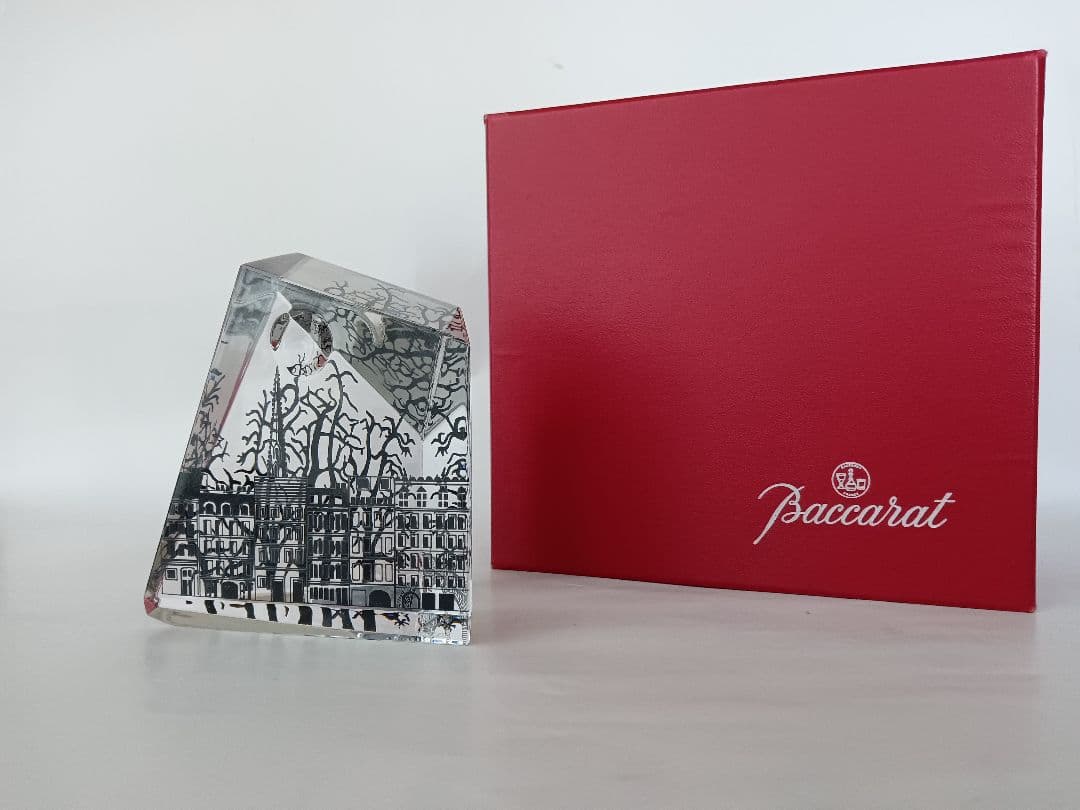 Baccaratバカラ　月と太陽の風景　9面体クリスタル置物箱入り