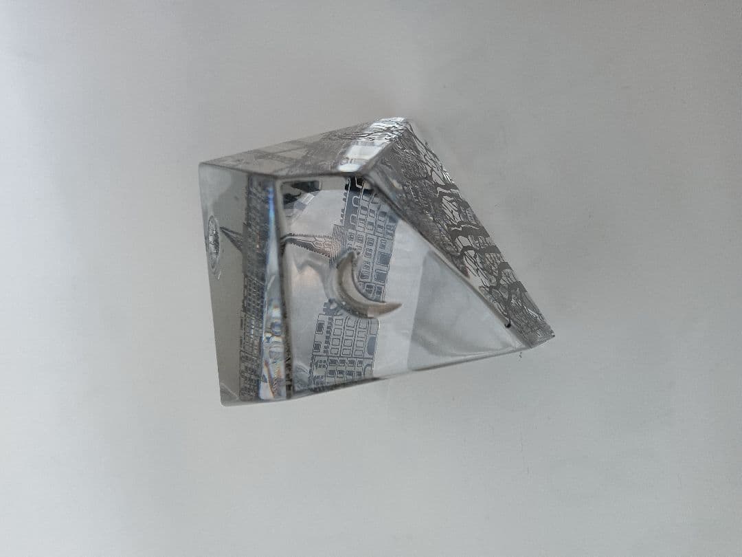 Baccaratバカラ　月と太陽の風景　9面体クリスタル置物箱入り