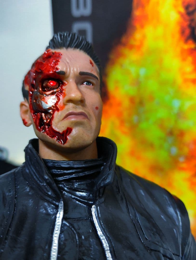 Terminator•Genisys1/6[T−800BATTLEDamage]