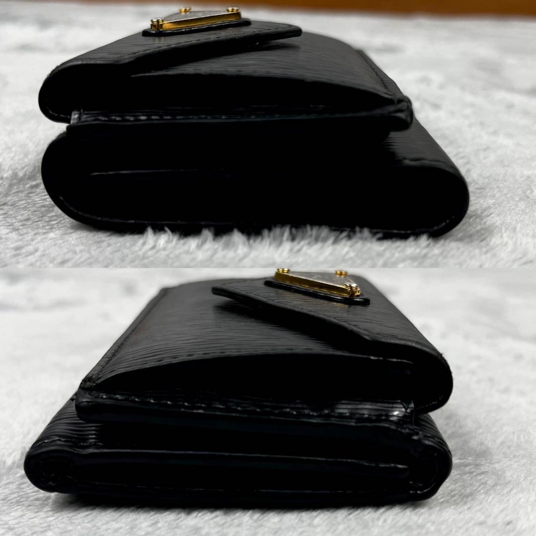 Prada プラダ 3つ折り財布 ブラック 黒 三角ロゴ ヴィッテロムーヴ