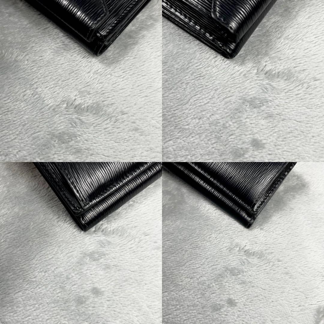 Prada プラダ 3つ折り財布 ブラック 黒 三角ロゴ ヴィッテロムーヴ