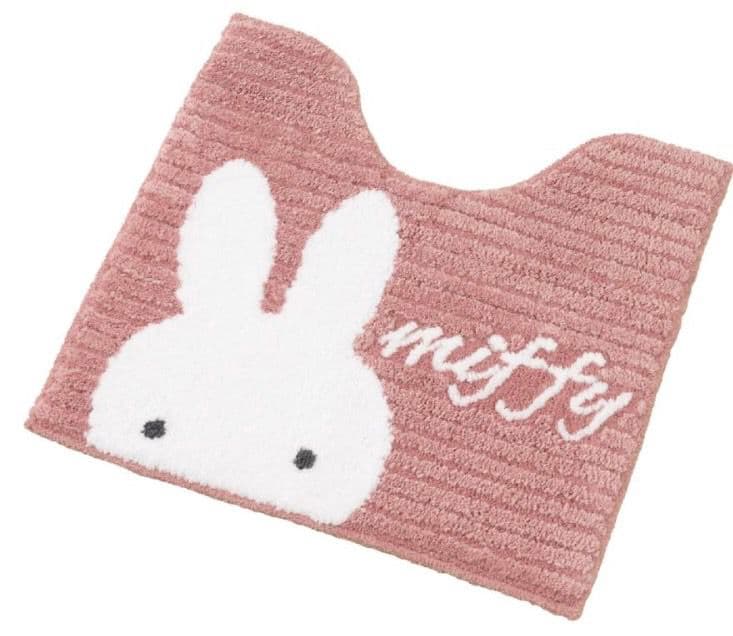 15日迄大特価 　ピンク色　ディックブルーナ　ミッフィー　トイレマットセット新品