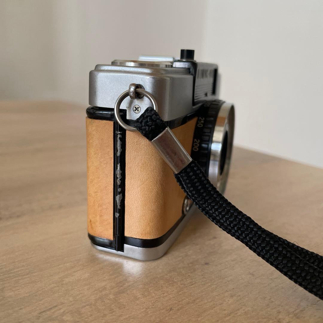 ハーフ フィルムカメラ OLYMPUS-PEN EE-3