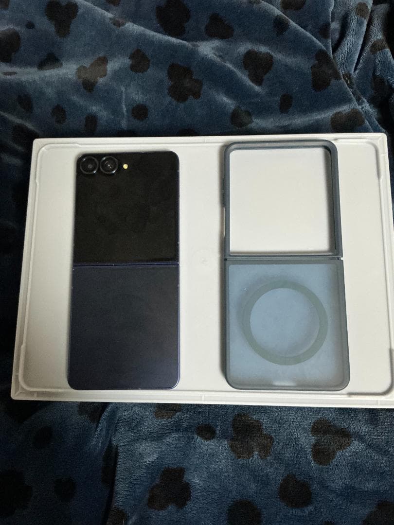 【箱・説明書なし】Galaxy Z Flip7 256GB ブルー SIMフリー