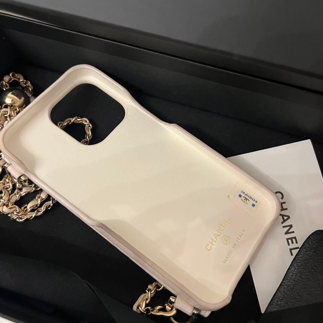 CHANEL iPhone13pro ケース　ホワイト